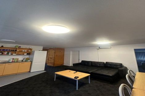Photo of property in 3/125 Carrington Road, Point Chevalier, Auckland, 1025