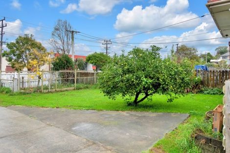 Photo of property in 144 Hepburn Road, Glendene, Auckland, 0602