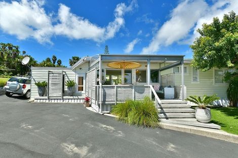 Photo of property in 1/142 Stanmore Bay Road, Stanmore Bay, Whangaparaoa, 0932