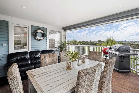 Photo of property in 143 Browns Bay Road, Browns Bay, Auckland, 0630