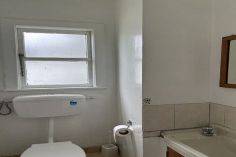 Photo of property in 11 Waru Street, Khandallah, Wellington, 6035