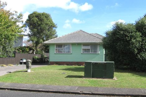 Photo of property in 10 Roby Street, Te Atatu Peninsula, Auckland, 0610