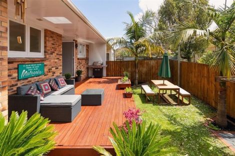 Photo of property in 1/12 Tomlinson Street, Hillpark, Auckland, 2102