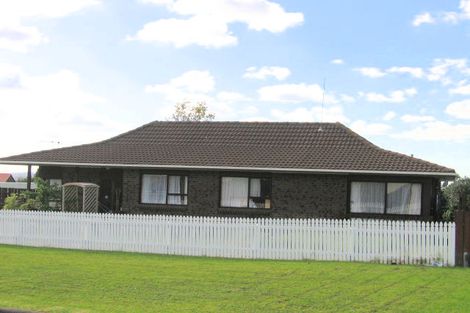 Photo of property in 17 Oreti Place, Clover Park, Auckland, 2019