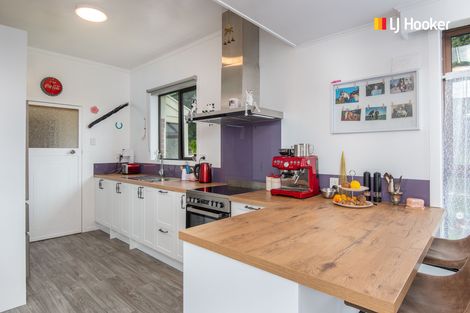 Photo of property in 16 Argyle Street, Mosgiel, 9024