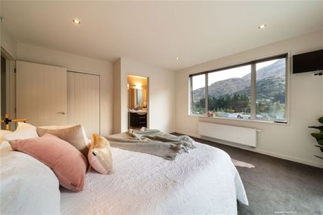 Photo of property in 7 Morning Star Terrace, Arthurs Point, Queenstown, 9371