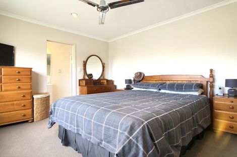 Photo of property in 11a Windsor Terrace, Taradale, Napier, 4112