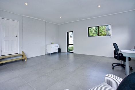 Photo of property in 1541 East Coast Road, Redvale, Albany, 0794