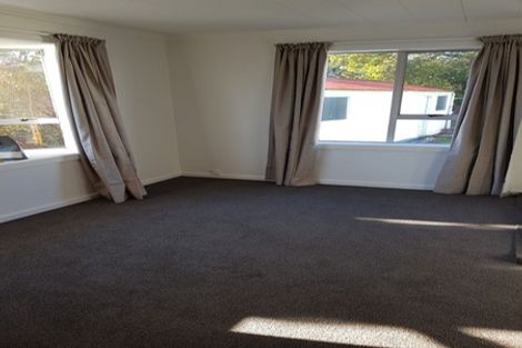 Photo of property in 5 Mappleton Avenue, Burnside, Christchurch, 8053