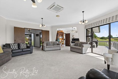 Photo of property in 71 Gorge Road, Maungaturoto, 0520