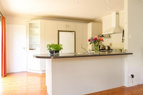 Photo of property in 24a Korotaha Terrace, Rothesay Bay, Auckland, 0630