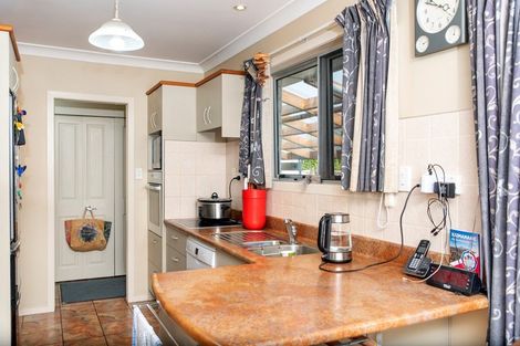 Photo of property in 3 Konini Place, Edgecumbe, 3120