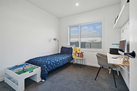 Photo of property in 10 Factory Road, Belfast, Christchurch, 8051