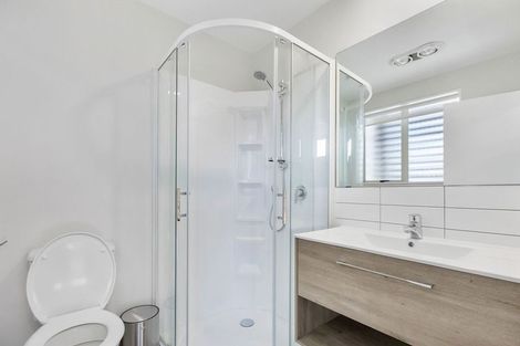 Photo of property in 28 Zabeel Crescent, Takanini, 2112