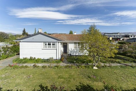 Photo of property in 64 Inniscort Street, Cromwell, 9310