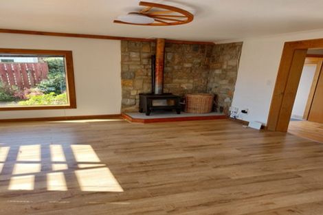 Photo of property in 26 Porterfield Street, Macandrew Bay, Dunedin, 9014