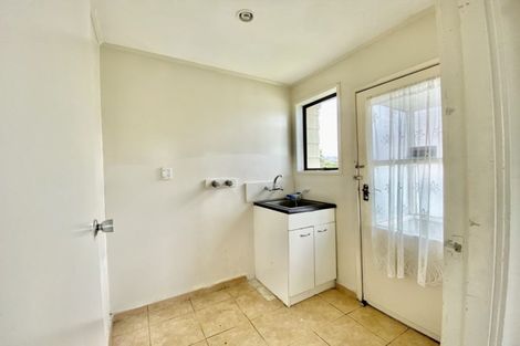 Photo of property in 5 Dissmeyer Drive, Clover Park, Auckland, 2019