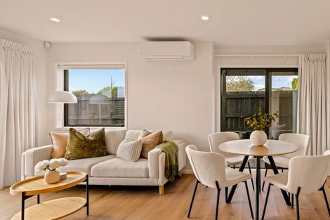 Photo of property in 9/48 Moire Road, Massey, Auckland, 0614