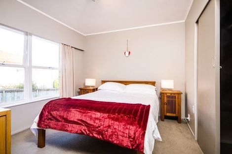 Photo of property in 2/8 Ngataringa Road, Devonport, Auckland, 0624