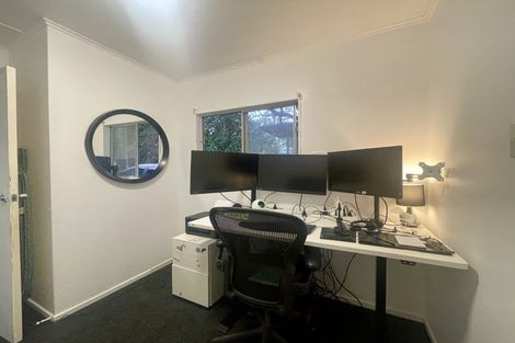 Photo of property in 2/50 Lincoln Avenue, Tawa, Wellington, 5028
