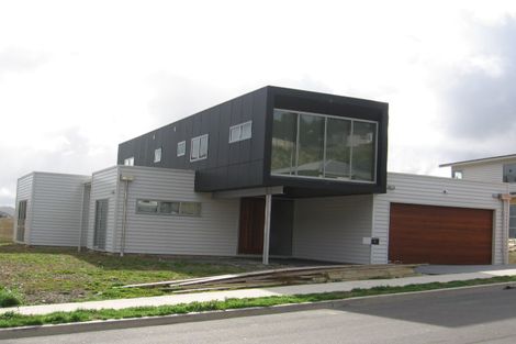 Photo of property in 5 Sedgley Grove, Churton Park, Wellington, 6037