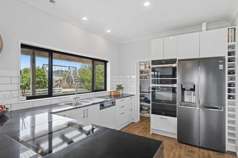 Photo of property in 1389 Highway 22, Pukekawa, Tuakau, 2696