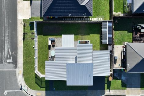 Photo of property in 50 Welsford Street, Woodend, 7610