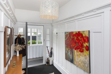 Photo of property in 55 Kotare Street, Fendalton, Christchurch, 8041