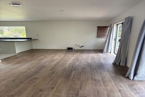 Photo of property in 2/25 Sapphire Place, Bayview, Auckland, 0629