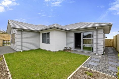 Photo of property in 135 Waipounamu Drive, Kelson, Lower Hutt, 5010