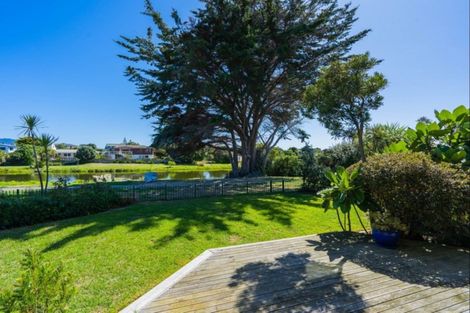 Photo of property in 23 Barrett Drive, Waikanae Beach, Waikanae, 5036