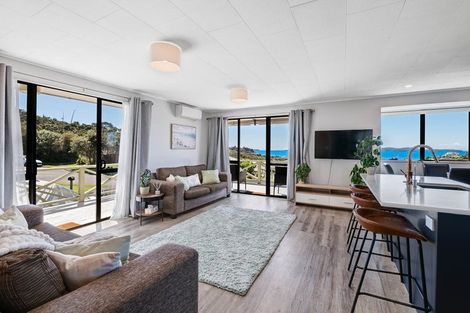 Photo of property in 11 Brampton Road, Snells Beach, 0920