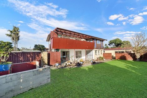 Photo of property in 26 Ewbank Place, Manurewa, Auckland, 2102