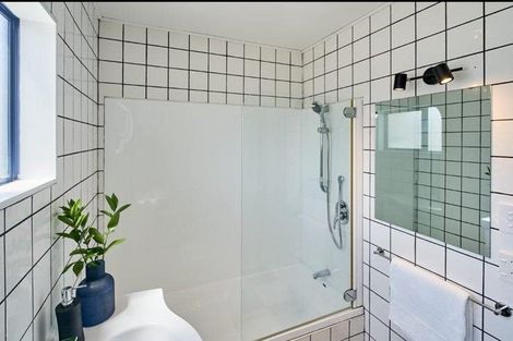 Photo of property in 28 Caledonia Street, Miramar, Wellington, 6022