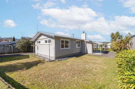 Photo of property in 8 Liston Avenue, Hilltop, Taupo, 3330