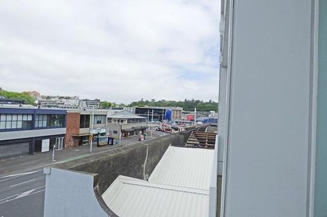 Photo of property in The Cube Apartments, 305/155 Beach Road, Auckland Central, Auckland, 1010