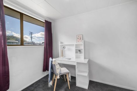 Photo of property in 2 Turner Drive, Western Heights, Rotorua, 3015