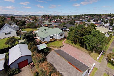 Photo of property in 6 West Street, Papakura, 2110
