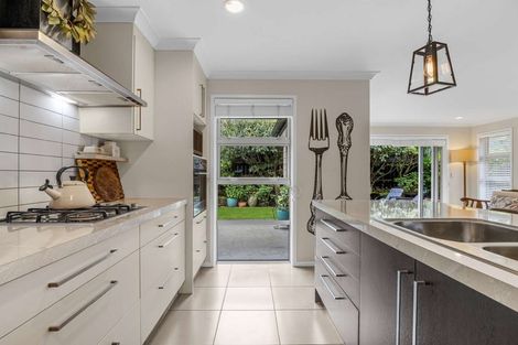 Photo of property in 30 Hamon Place, Pukehangi, Rotorua, 3015