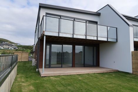 Photo of property in 61a Whitford Brown Avenue, Papakowhai, Porirua, 5024