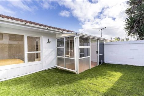 Photo of property in 1/45 The Avenue, Lynfield, Auckland, 1042