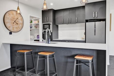 Photo of property in 10 Mercade Close, Stratford, 4332