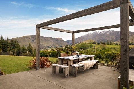 Photo of property in 86 Mountain View Road, Dalefield, Queenstown, 9371