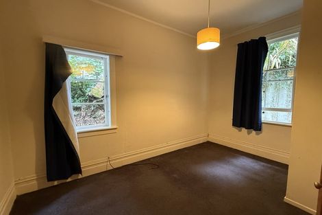 Photo of property in 143 Wadestown Road, Wadestown, Wellington, 6012