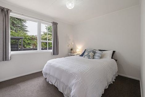 Photo of property in 6 Kimberley Grove, Westbrook, Palmerston North, 4412