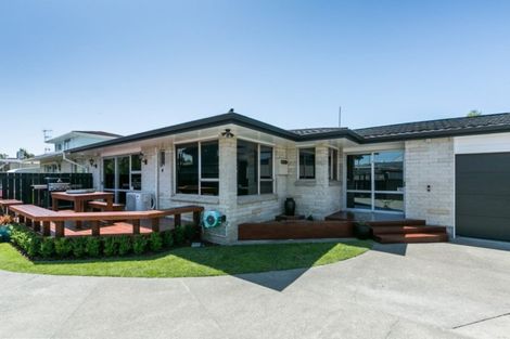 Photo of property in 21d Lannie Place, Greenmeadows, Napier, 4112