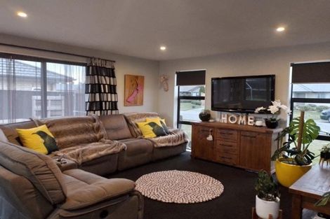 Photo of property in 5 Rossall Crescent, Rolleston, 7615