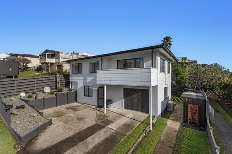 Photo of property in 4 Claydon Place, Ohope, 3121