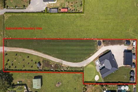 Photo of property in 8 Tikorangi Road East, Tikorangi, 4383