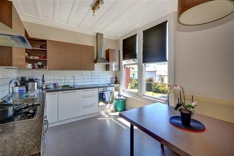 Photo of property in 94 Elm Row, Dunedin Central, Dunedin, 9016